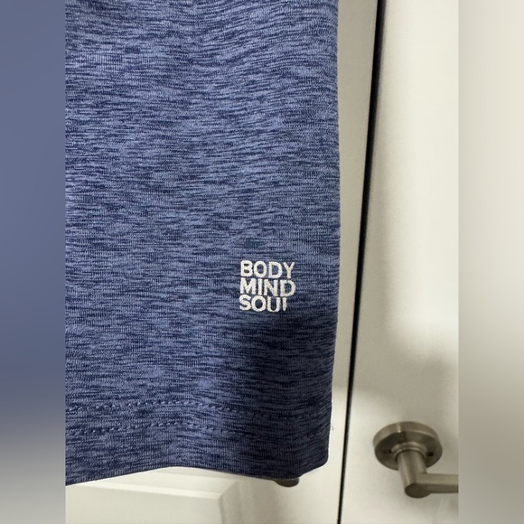 La Vie En Rose - Zipper Sweater AND Leggings - Picture 2 of 8